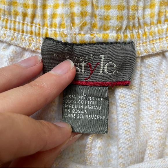 New York Style Yellow Checkered women’s Shorts size large - Picture 3 of 5